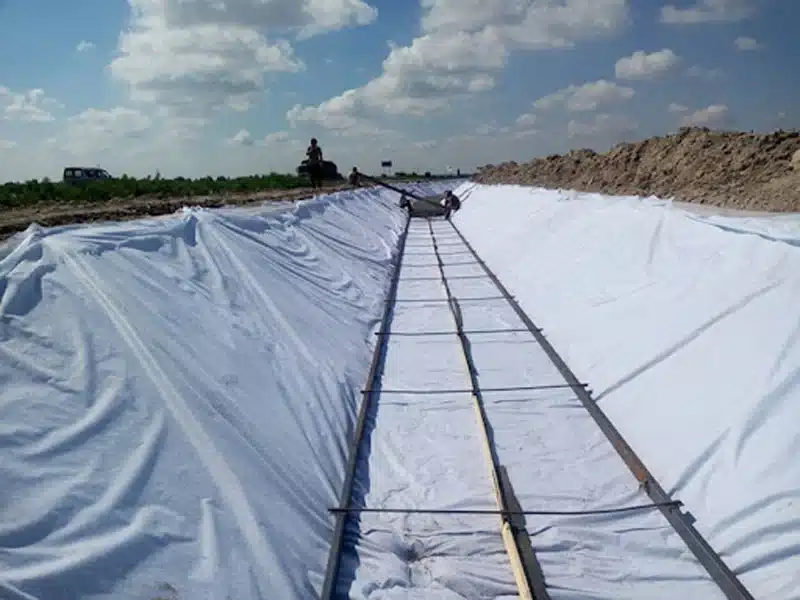 How do I install and test composite geomembrane?