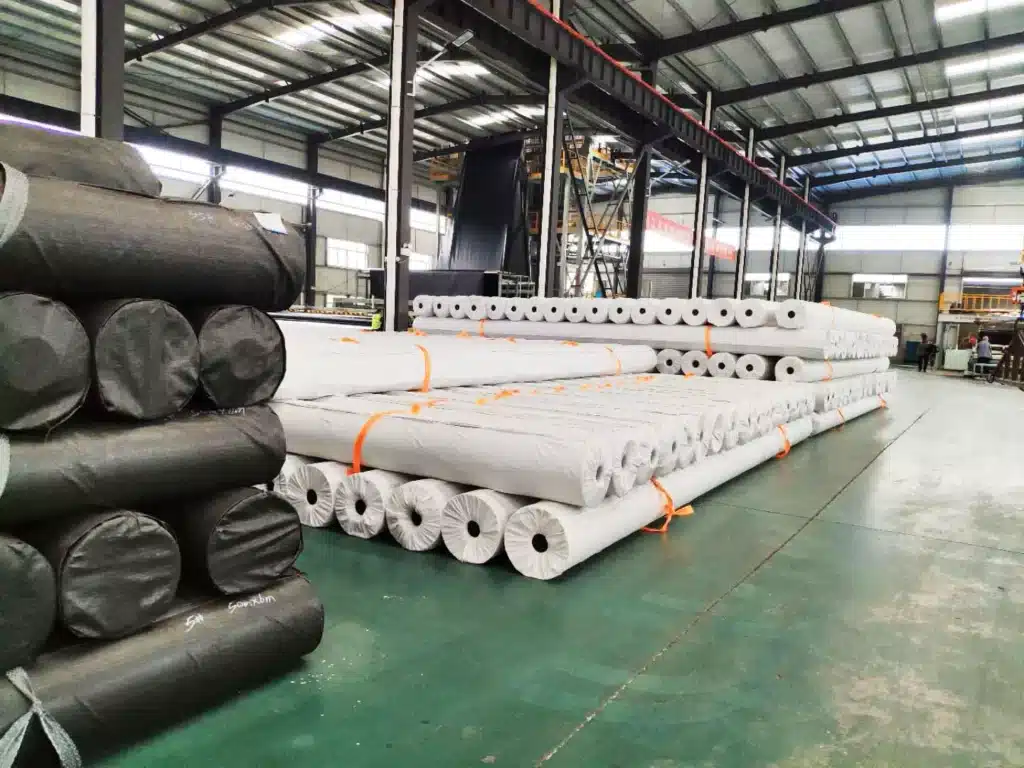 What is the difference between HDPE geomembrane and LLDPE geomembrane?