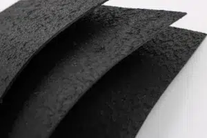 Material de geomembrana para contención y revisión de aplicaciones mineras