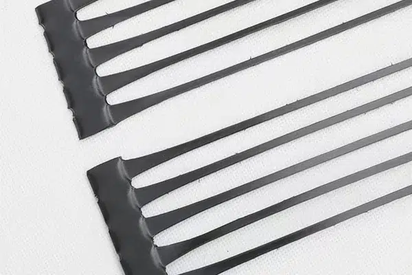 Uniaxial geogrid used for retaining wall slope and reinforced soil structures