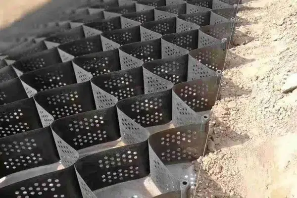 HDPE Geocell Weld for weld spacing and connection-quality checks