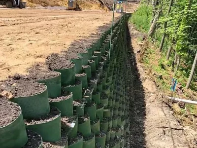 Geocell for Retaining Wall (2) Geocell for Retaining Wall (2)