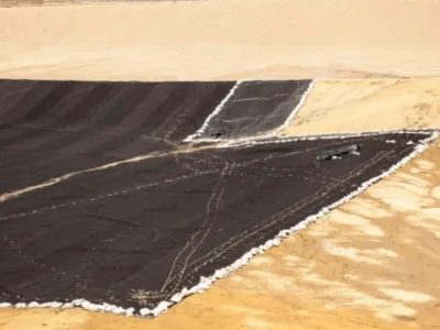 Geotextile Vs Geomembrane Geotextile Vs Geomembrane